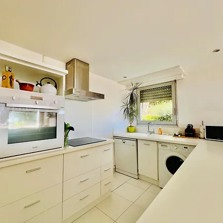 Grand T2 Lumineux, Avec Vue Et Piscine * 툴롱